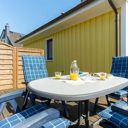 Schwedenhaus-am-kai-14b-sweedsk-hus * Grossenbrode